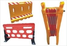 Plastic Barricades Plastic Barricades